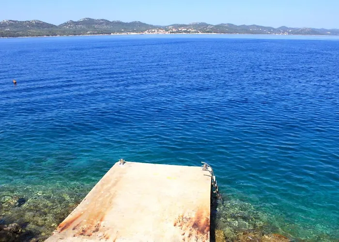 Secluded Fisherman's Lavdara, Dugi Otok - 8175 *