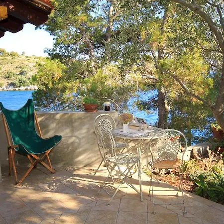 Vikendica Secluded Fisherman's Lavdara, Dugi Otok - 8175