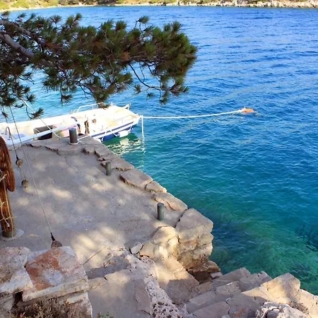 Secluded Fisherman's Lavdara, Dugi Otok - 8175 * Sali
