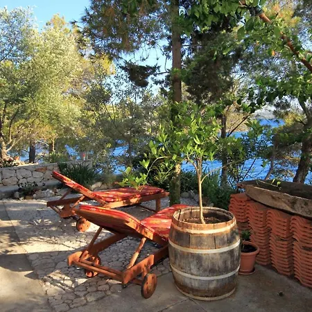 Secluded Fisherman's Lavdara, Dugi Otok - 8175 Hébergement de vacances