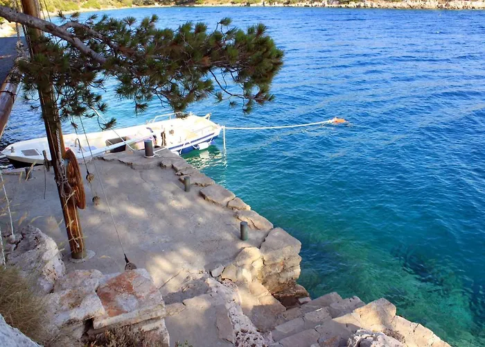Secluded Fisherman's Lavdara, Dugi Otok - 8175 * Sali